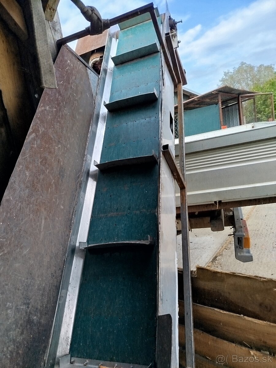 Štiepací automat - 17