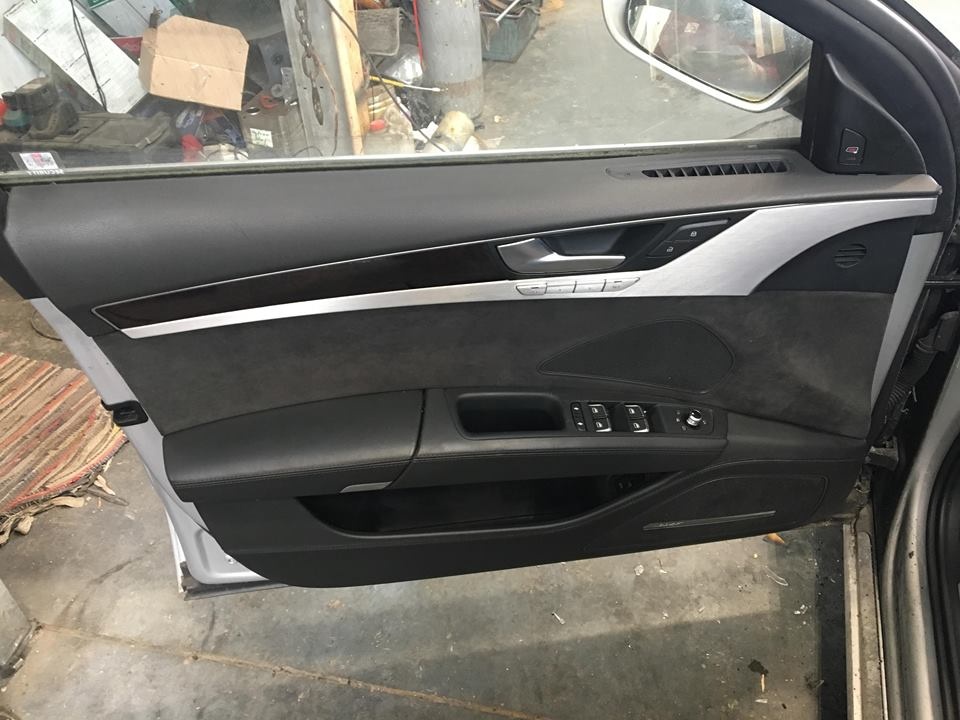 Audi A8 4H 4,2TDi V8 258kw, kód: CDS, 2010 - 17