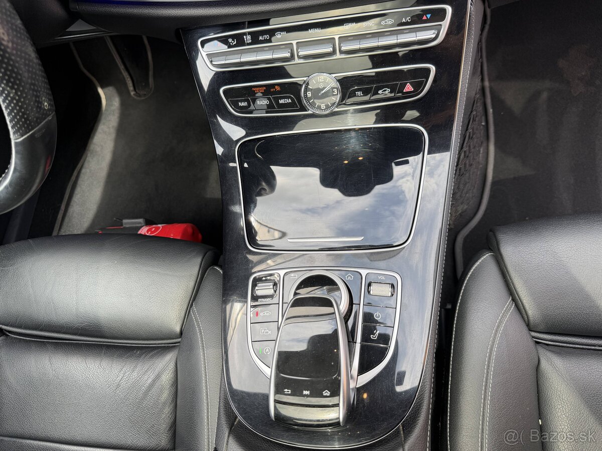 Mercedes-Benz E All Terrain E220d Sport 4-Matic - 17