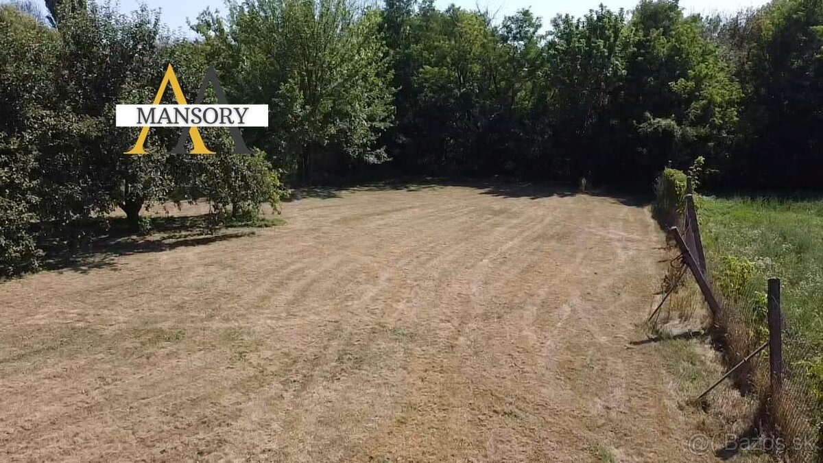 Na predaj väčší rodinný dom/chalupa na pozemku 2591 m2 v obc - 17