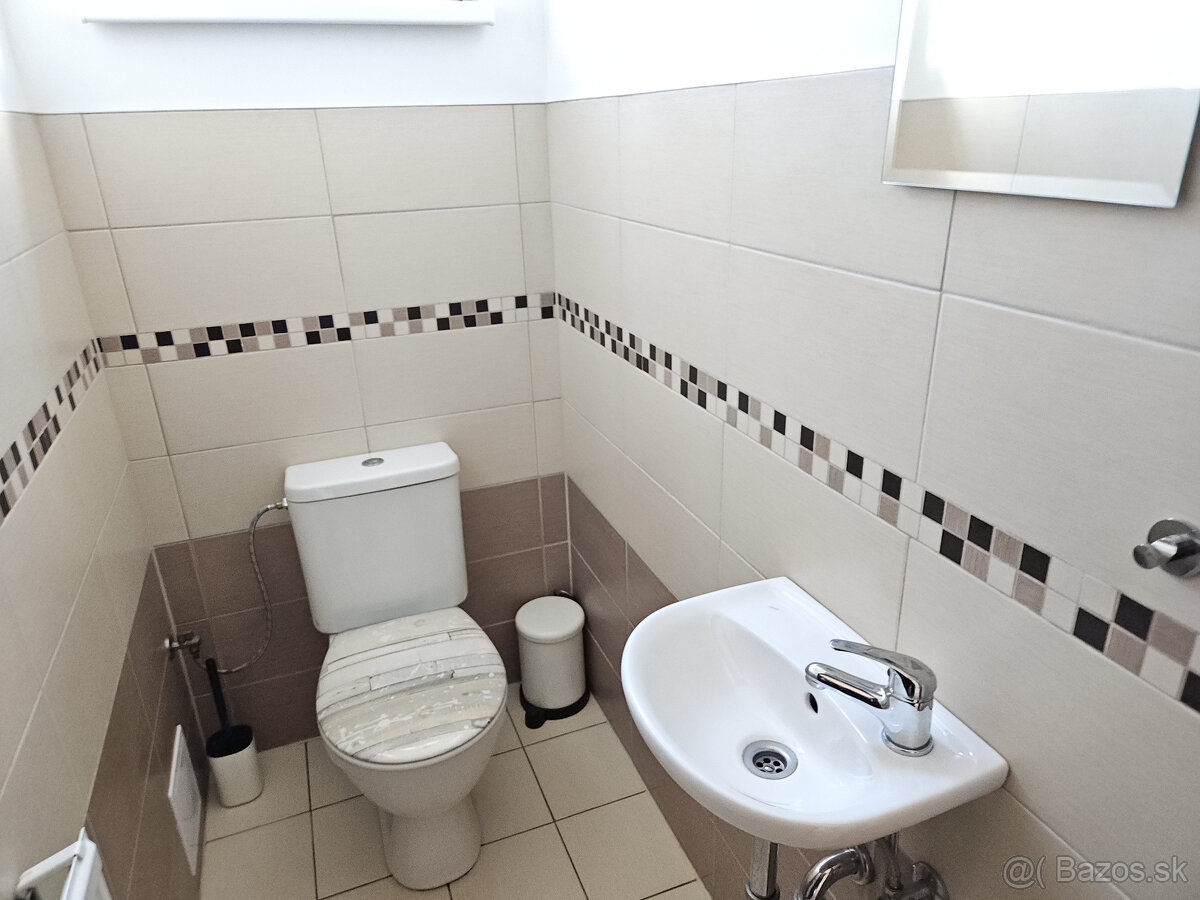 Samostatne stojaci nízkoenergetický 4 izbový bungalov v Most - 17