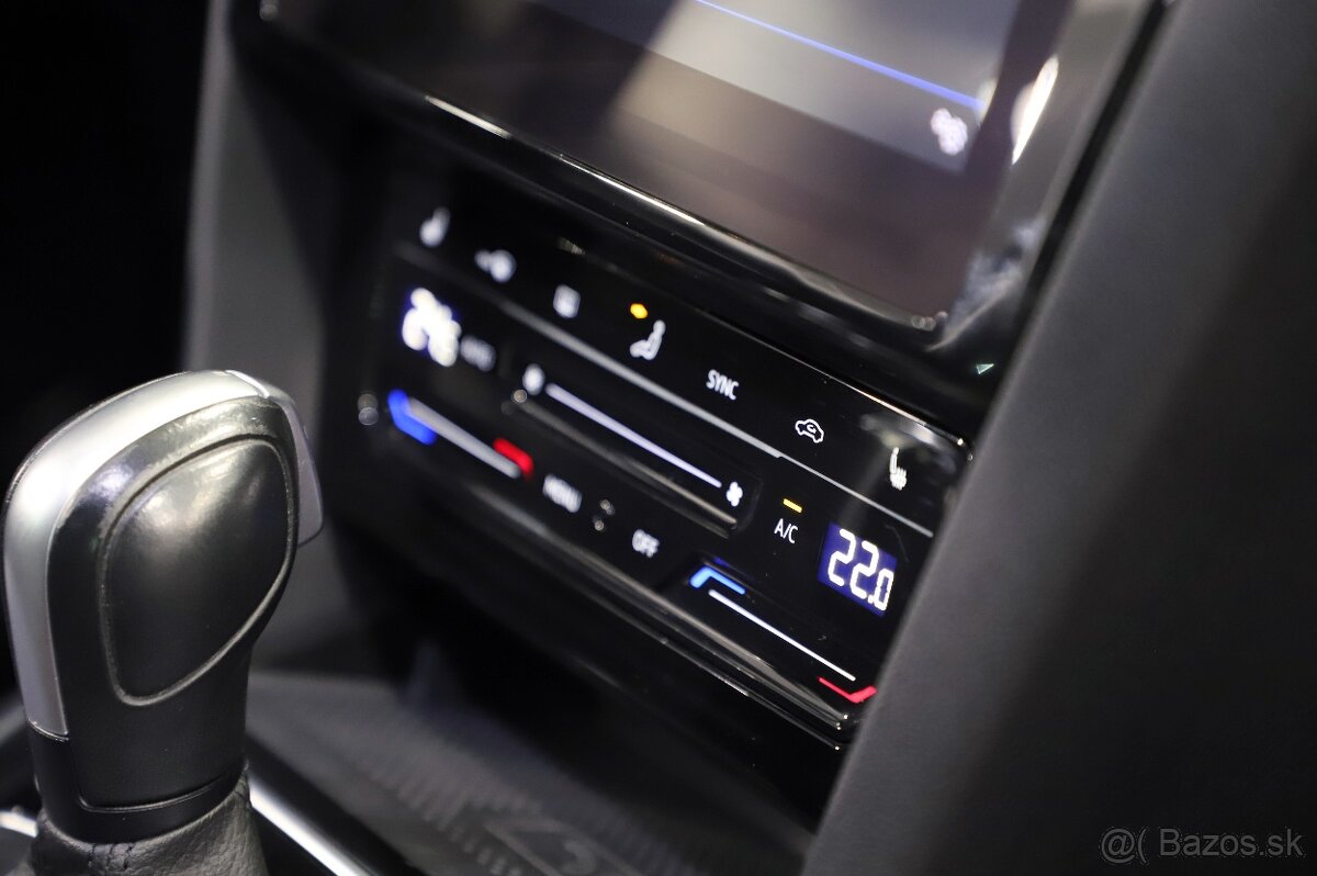 VW Passat B8 Variant 2.0TDI 110kW DSG - záruka Autodraft - 17