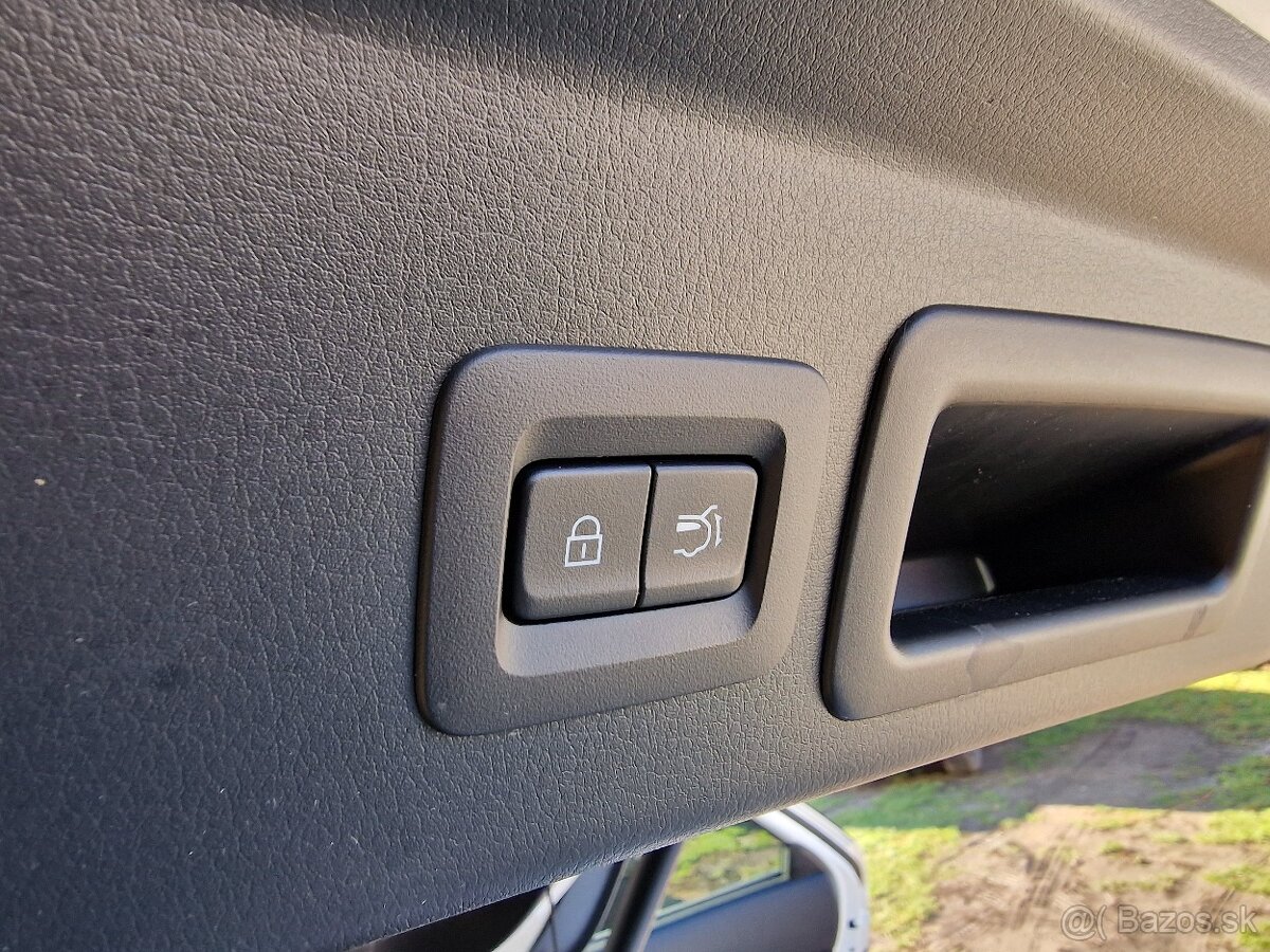 Mazda CX-30 e-Skyactiv 186k Homura A/T6 (benzín) kup.SR - 17