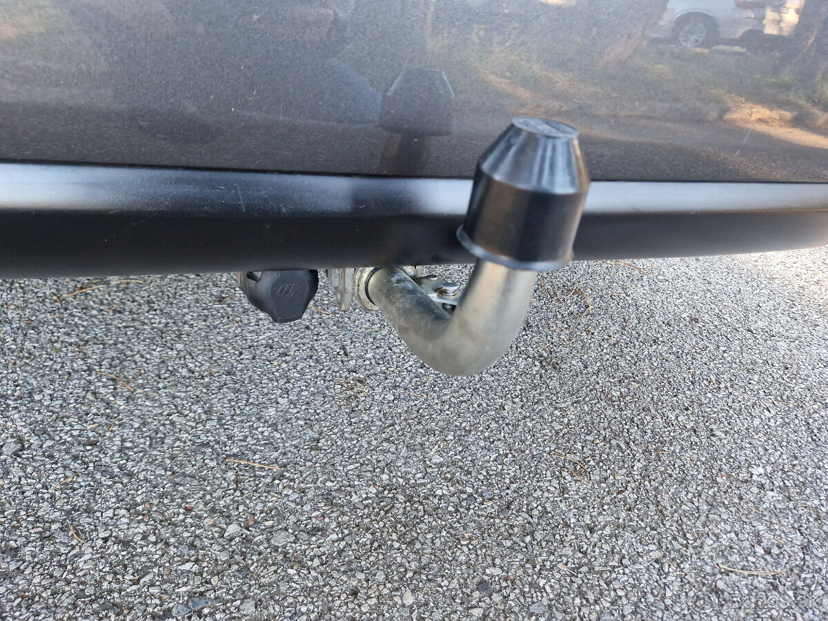 Peugeot 308 SW 2.0 HDI 110 kW - 17