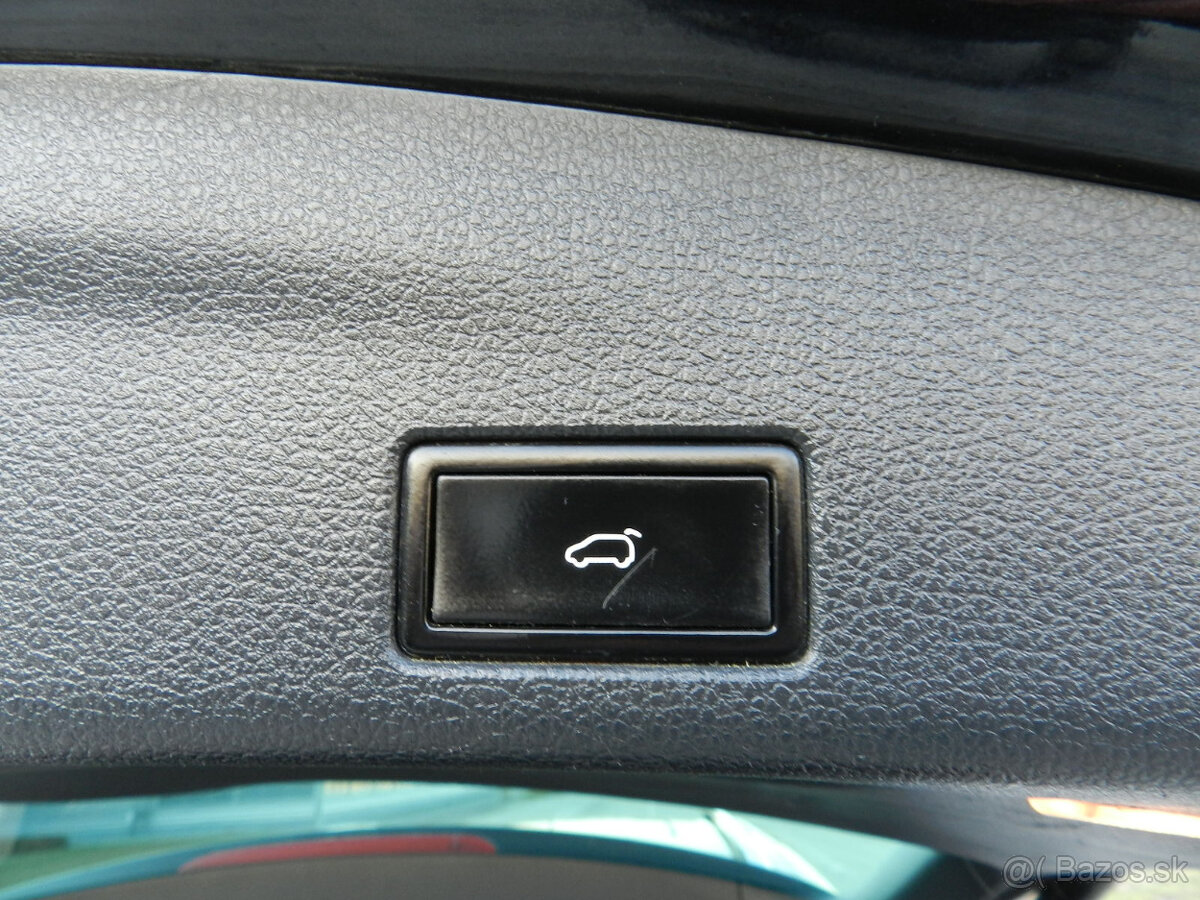 VW Sharan 2.0 TDI Highline 4MOTION 7miest Panorama Webasto - 17