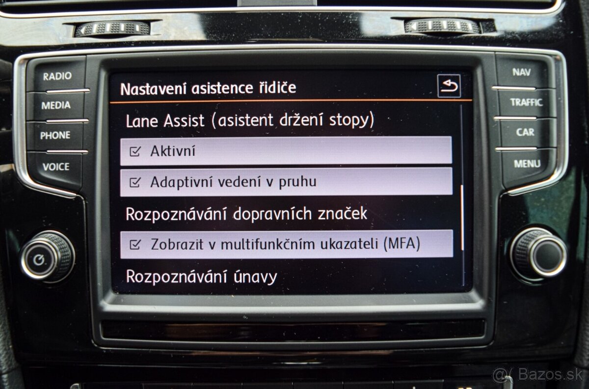 Volkswagen Golf R 2.0 TSI 221 kW 4Motion - 17