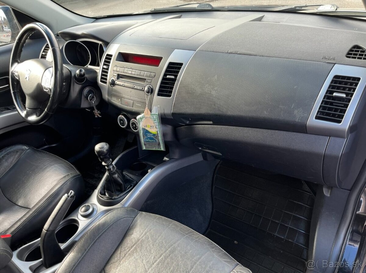 Pugeot 4007 2.2Hdi - 17