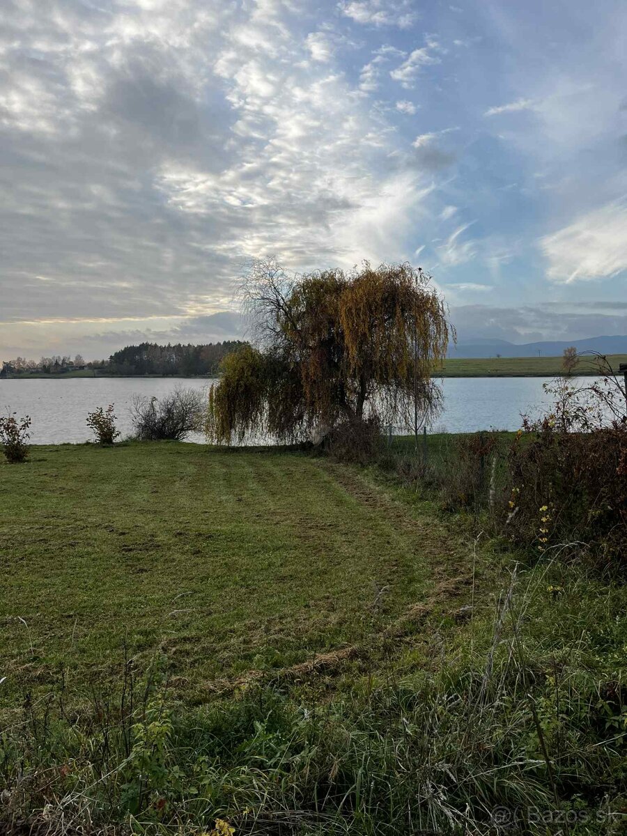 PREDAJ - CHATKA nad priehradou Lipovina - 17