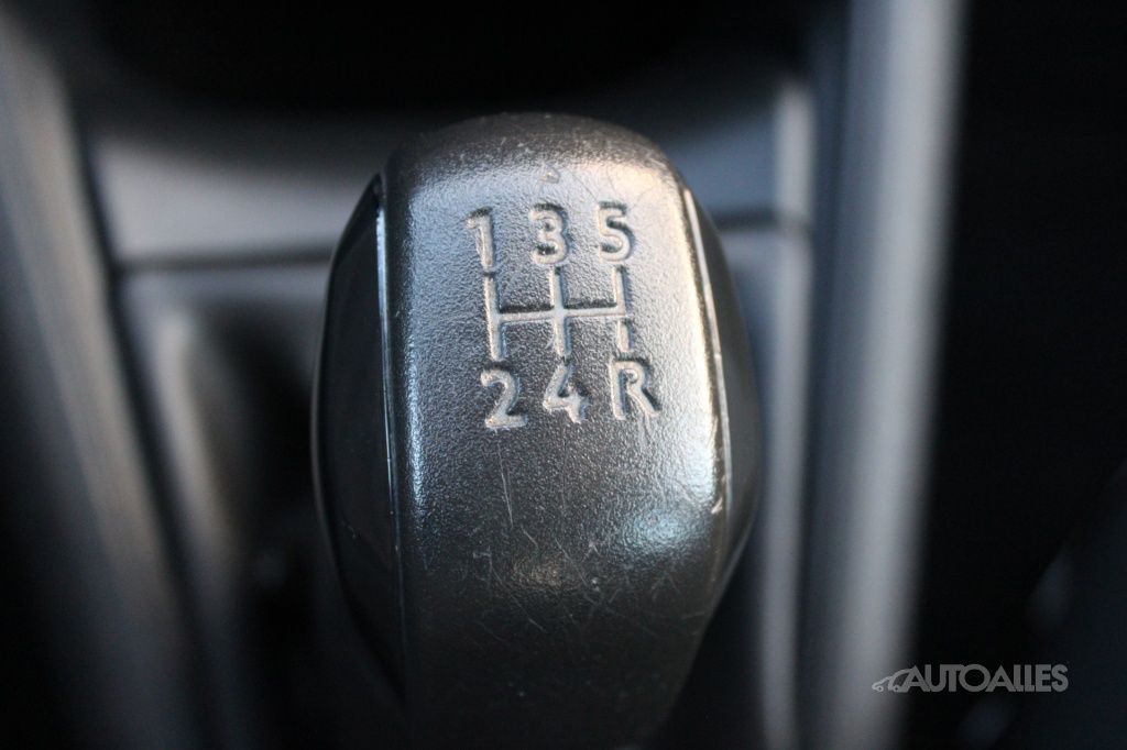 Peugeot 208 1,4 i 16V + LPG 70 kW - 17