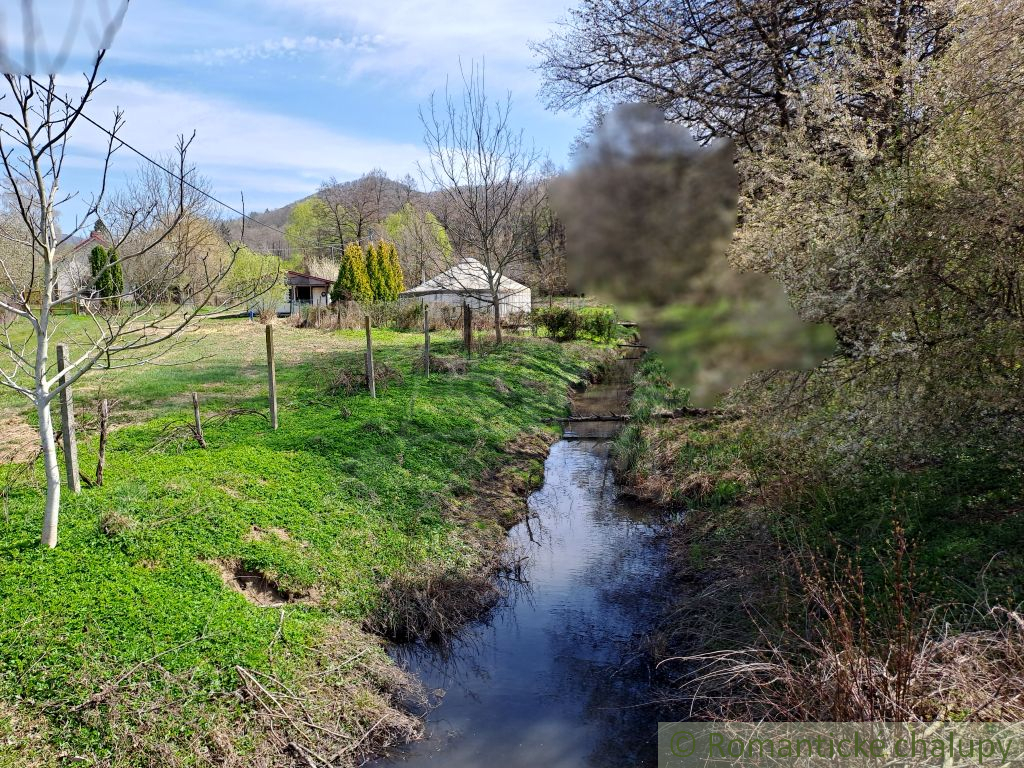 Rozostavaná chatka v rekreačnej oblasti Moravany nad Váhom - 17