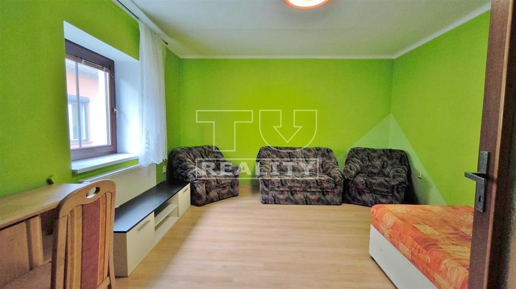 Rodinný dom - 2 samostatné byty, priestranná terasa a... - 17