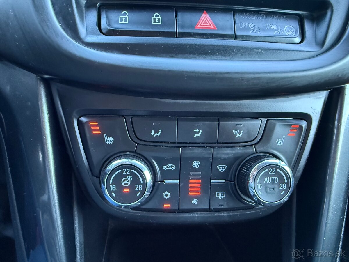 Opel Zafira 2,0 CDTI 7miestne - 17