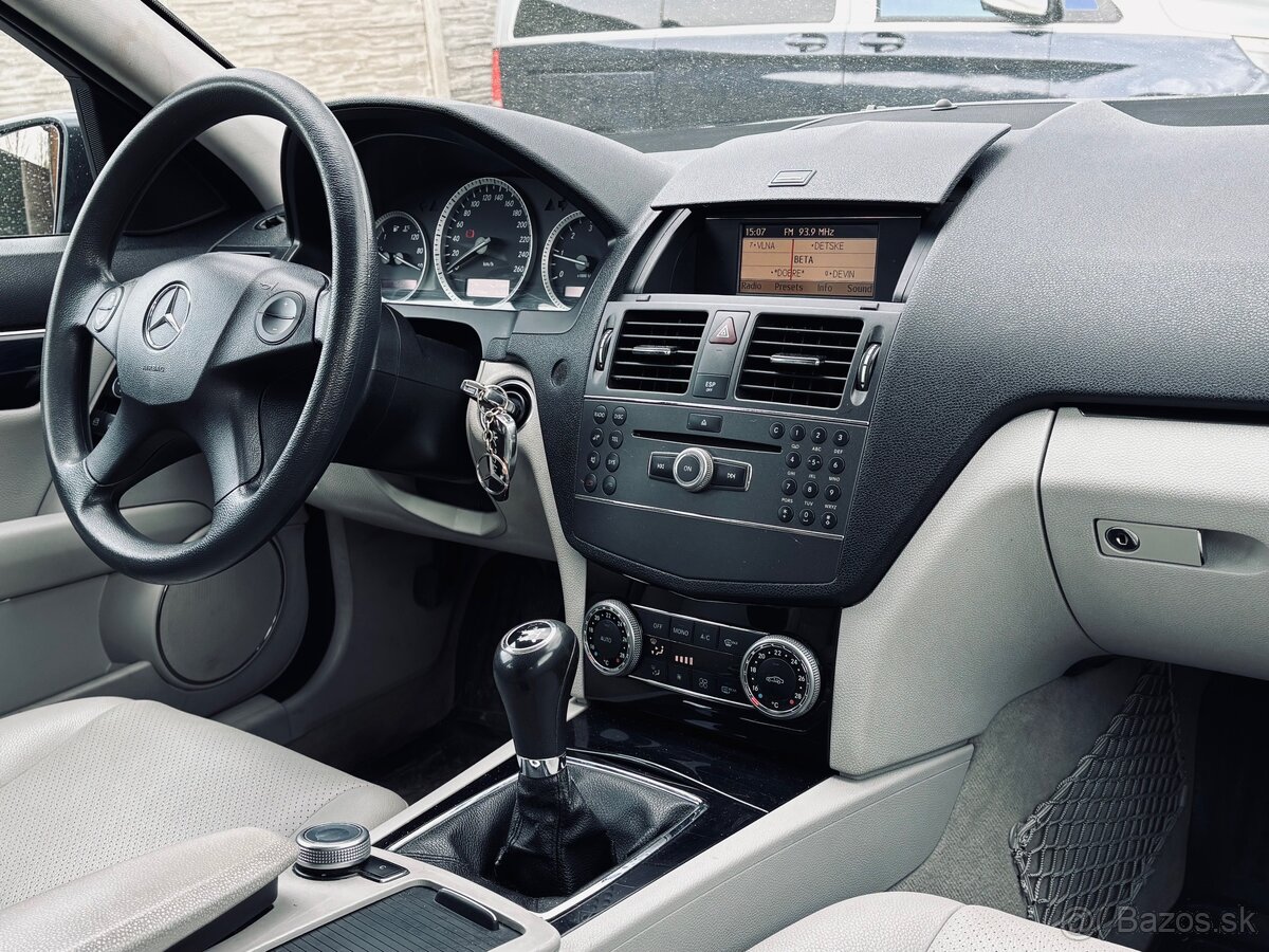 Mercedes -Benz C200 CDI - 17