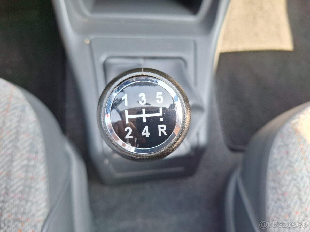 Peugeot 405 Break 1.6 GLI - AJ NA SPLÁTKY - 17