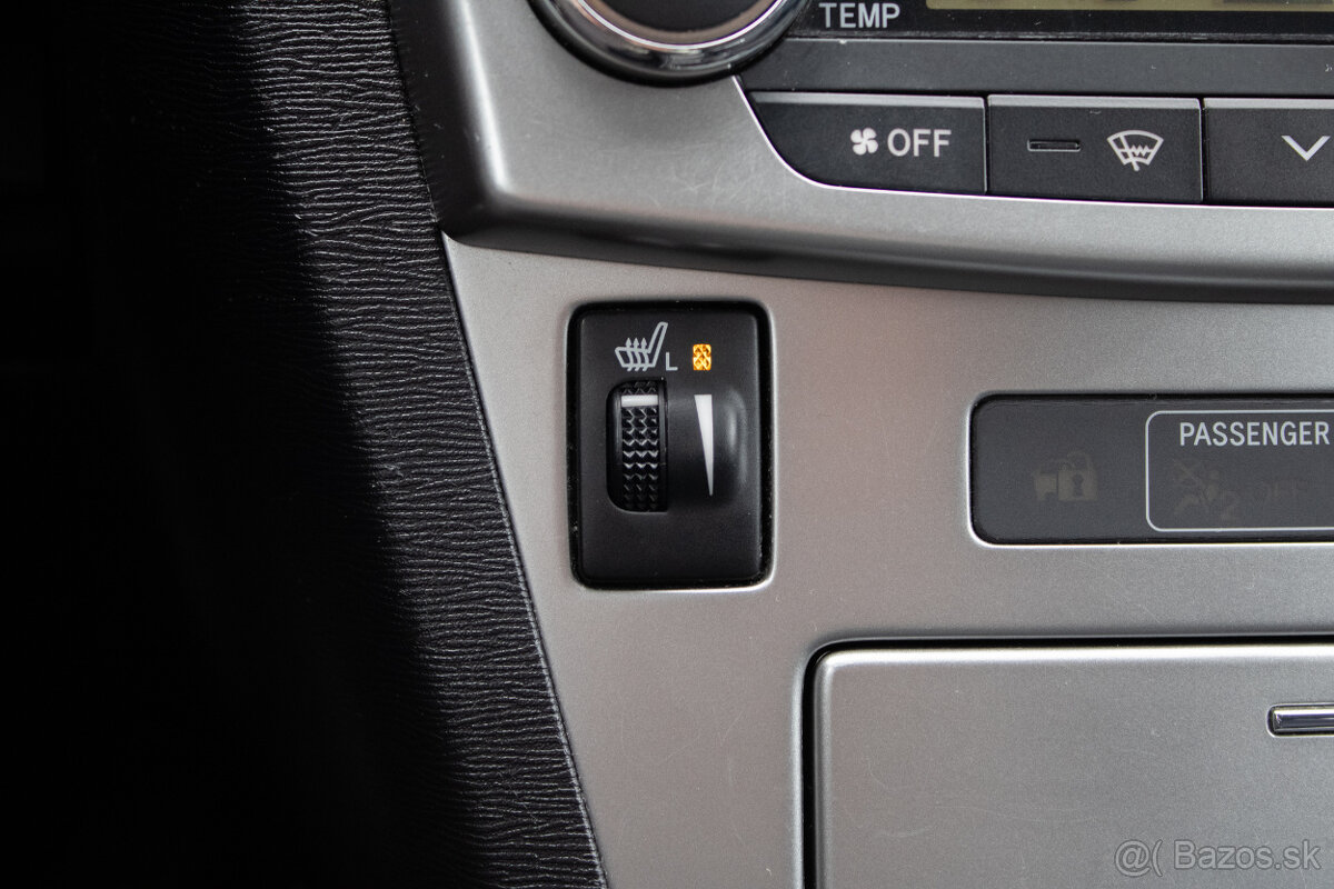 Toyota Avensis Combi 91 kW - 17