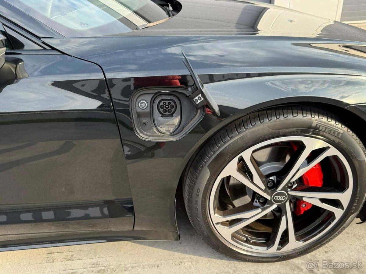 Audi E-tron GT S-LINE-BLACK EDITION QUATTRO - 17