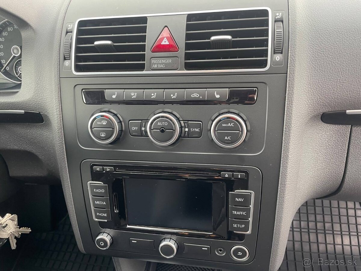 Volkswagen Touran 1.6 TDI Premium Comfortline DSG - 17