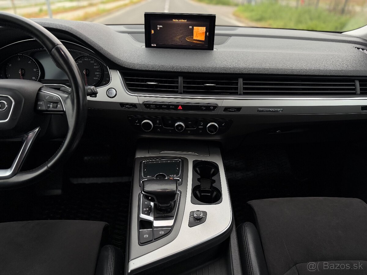 Audi Q7 3.0 TDi, F1, KeyLess, SLOVAK - 17