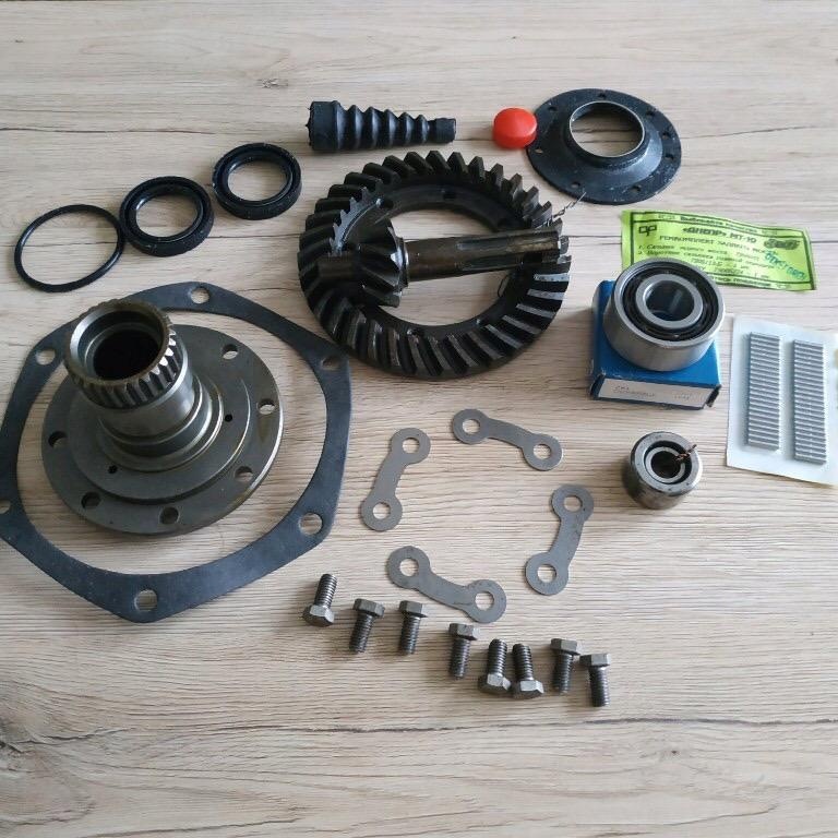 Převodovky diferenciály soukolí 8/37 9/35 10/35 kardan hardy - 17