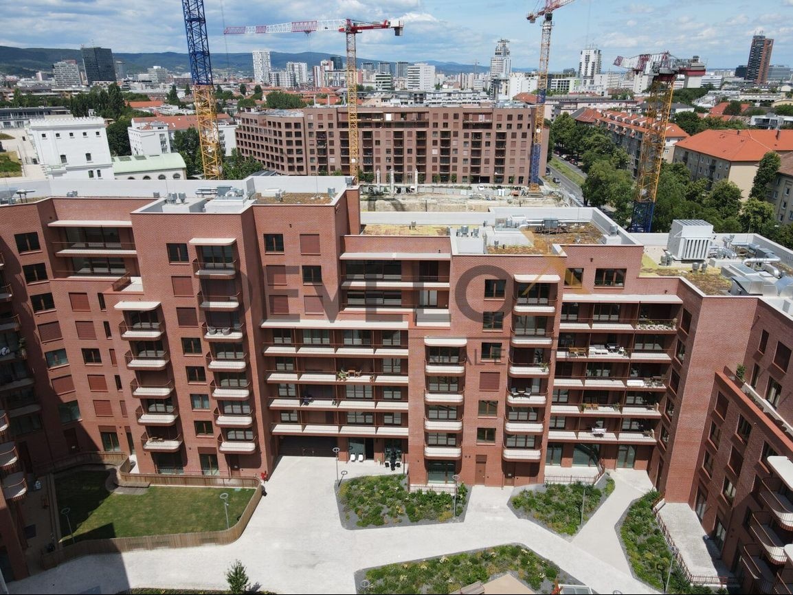 Na prenájom 3 - izbový byt v novostavbe projektu Zwirn III - 17