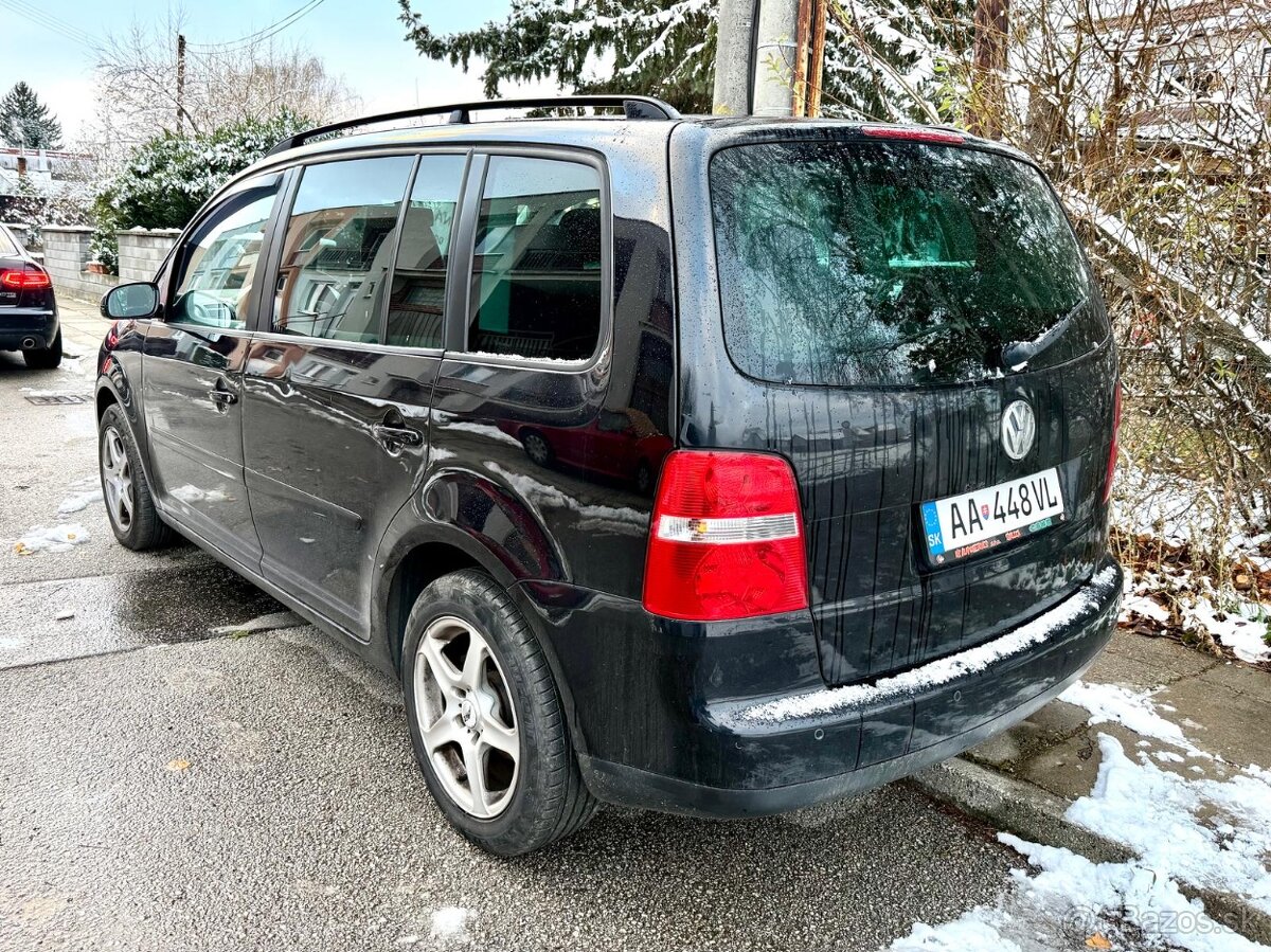 VW TOURANPredám 7. miestny Volkswagen Touran, 2.0.tdi, 103 k - 17
