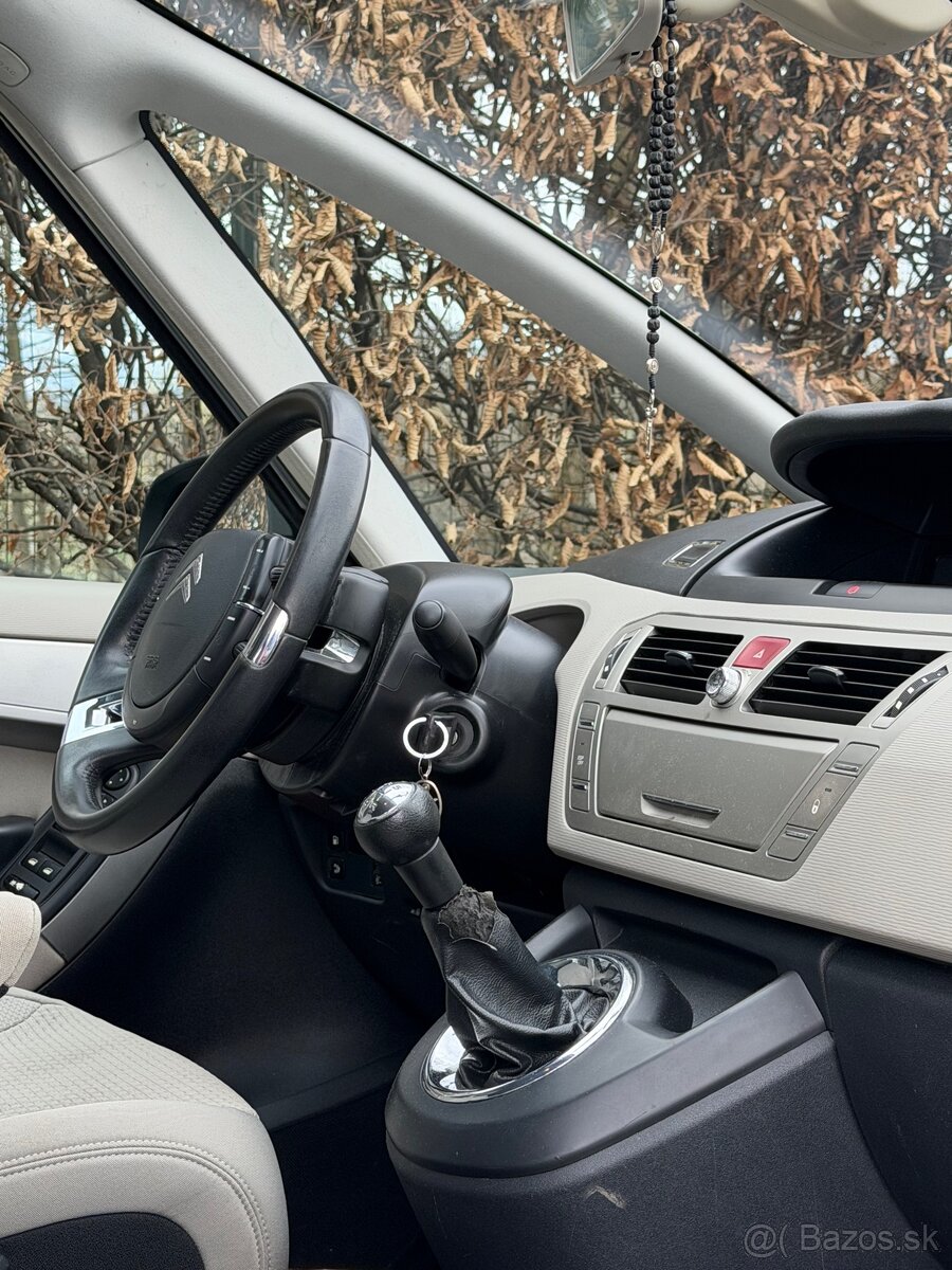 Citroën C4 Picasso 1.6 HDi - 17