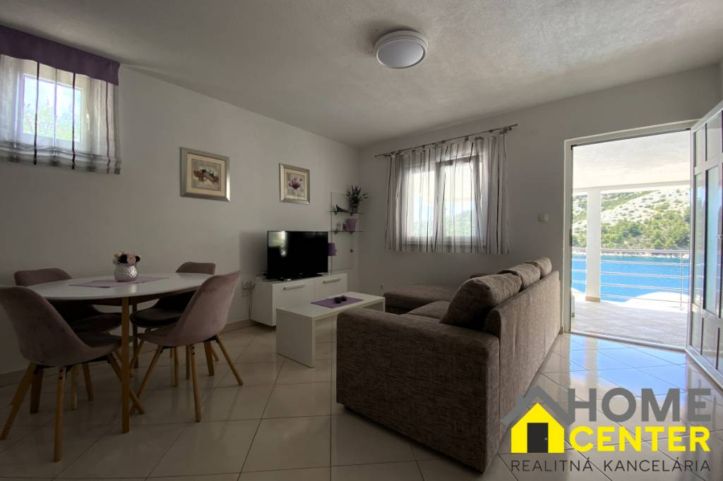 Apartmánová vila /500 m²/ pri mori, Dalmátsko, Marina - 17