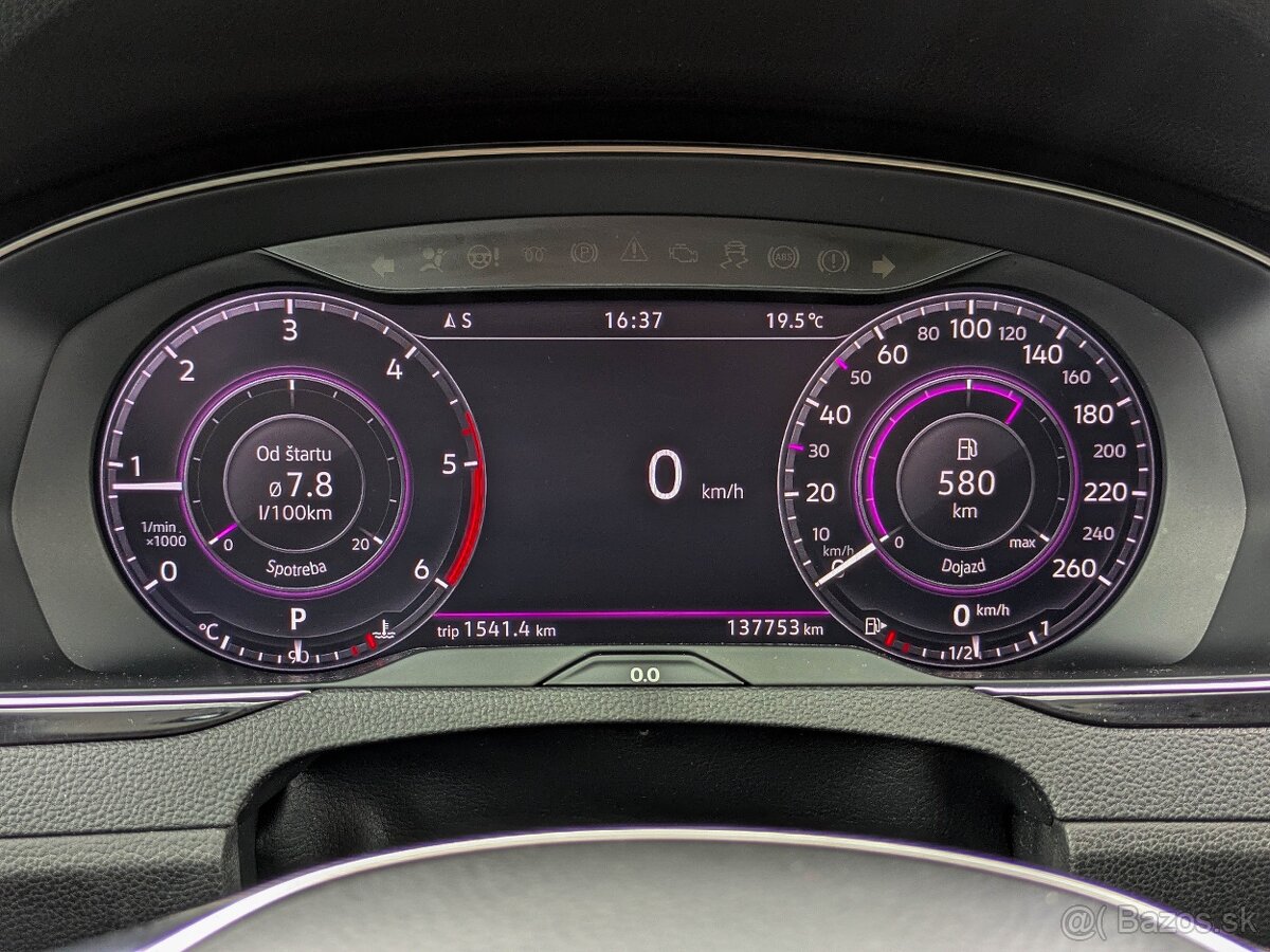 Volkswagen Passat Variant 2.0 TDI 140kW Highline R-Line DSG - 17