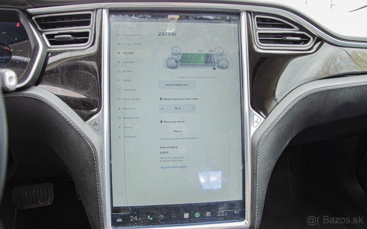 Tesla Model S 85 Free Supercharger - 17