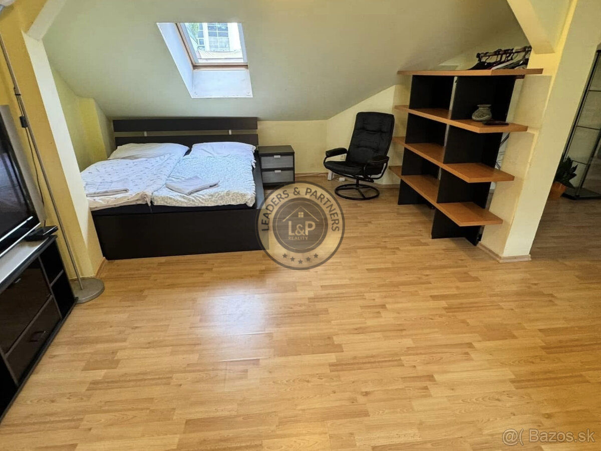 Jedinečný loft v úplnom centre - 17