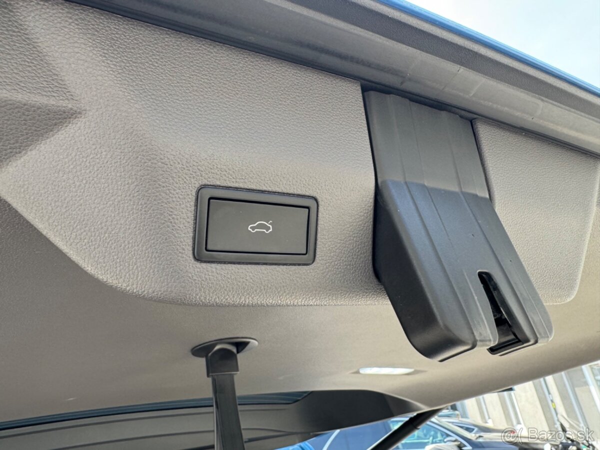 Volkswagen T7 Multivan LR 2.0 TSI 204k Style DSG, 2023 rok - 17