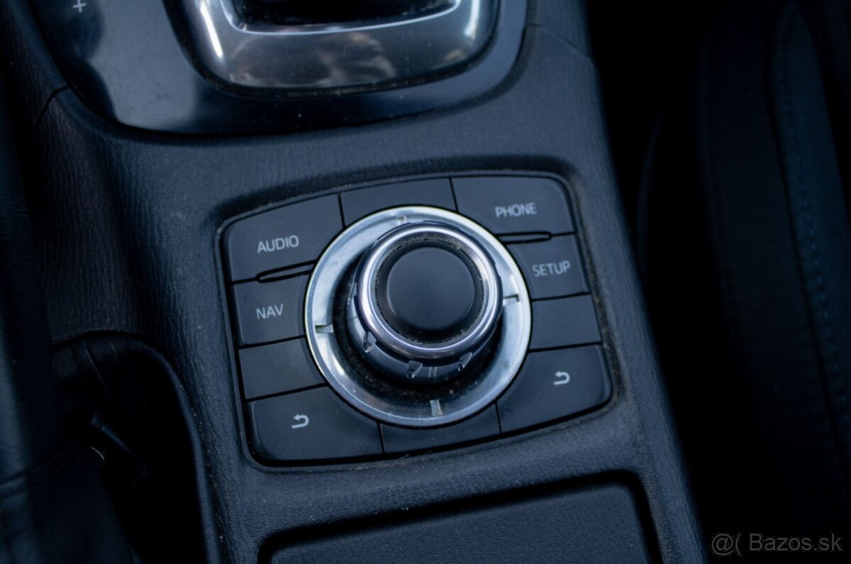 Mazda 6 Combi (Wagon) 6 2.2 Skyactiv-D 110 kW A/T - 17