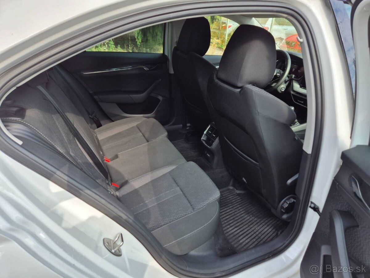Predám Škoda Octavia 2.0 TDI SCR Style - 17