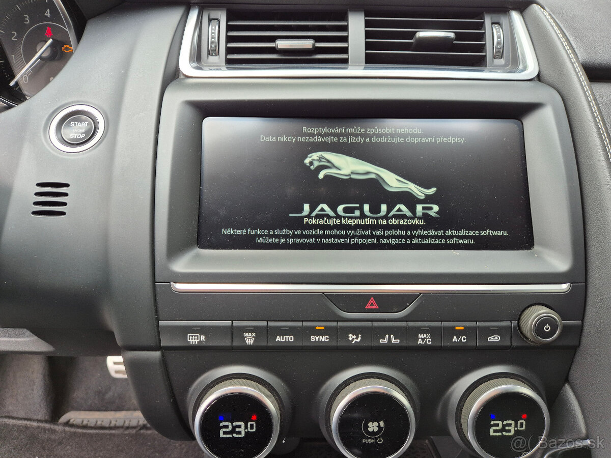 Jaguar E-Pace 2,0Ti P250 184Kw R-Dynamic Led 499.999Kč - 17