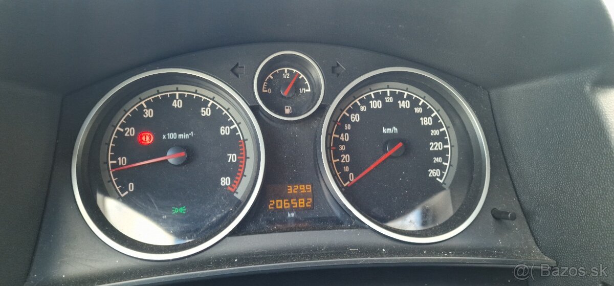 Opel Astra H 1.6i 16V kombi - 17