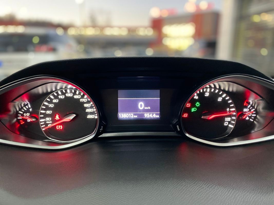 Peugeot 308 SW 1,5 BlueHDi 96kW ActivePack - 17