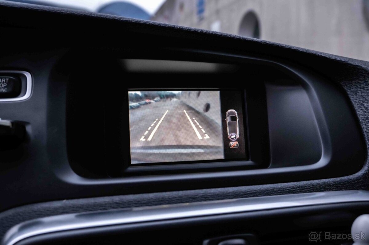 Volvo V40 T2 1.6L Momentum - 17