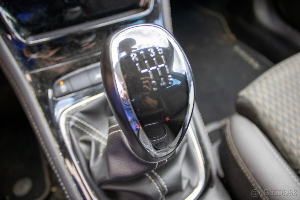 Opel Astra Sport Tourer - 17