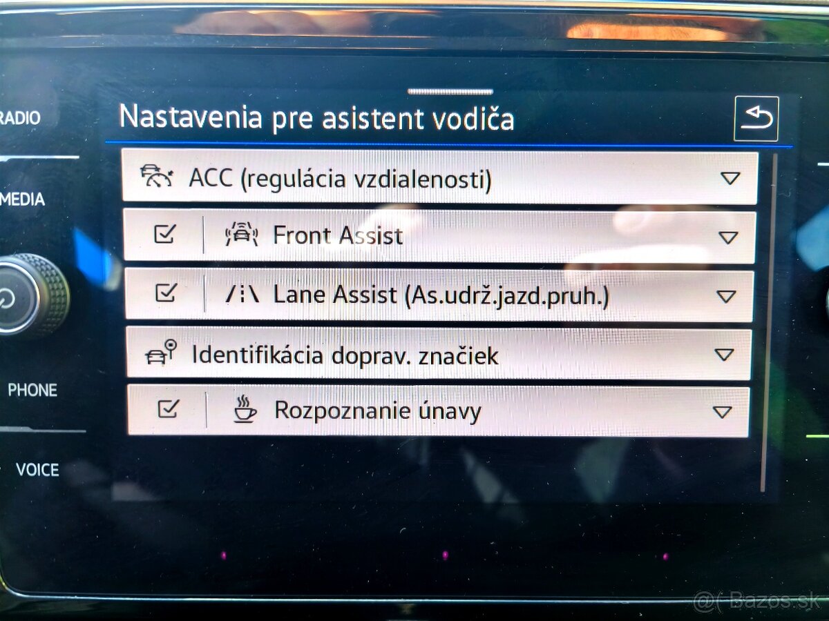 Volkswagen Passat Variant Comfortline 2.0TDI 110KW DSG 2023 - 17