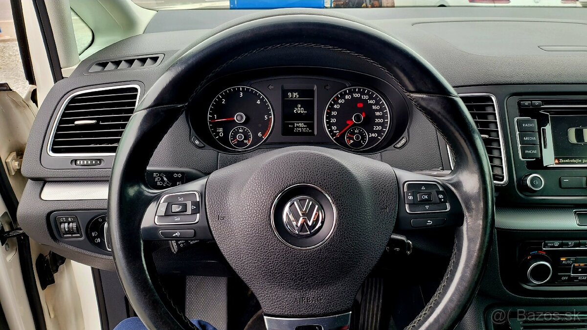 Volkswagen Sharan 2.0 TDI BMT-103 kw Comfortline 7M - 17