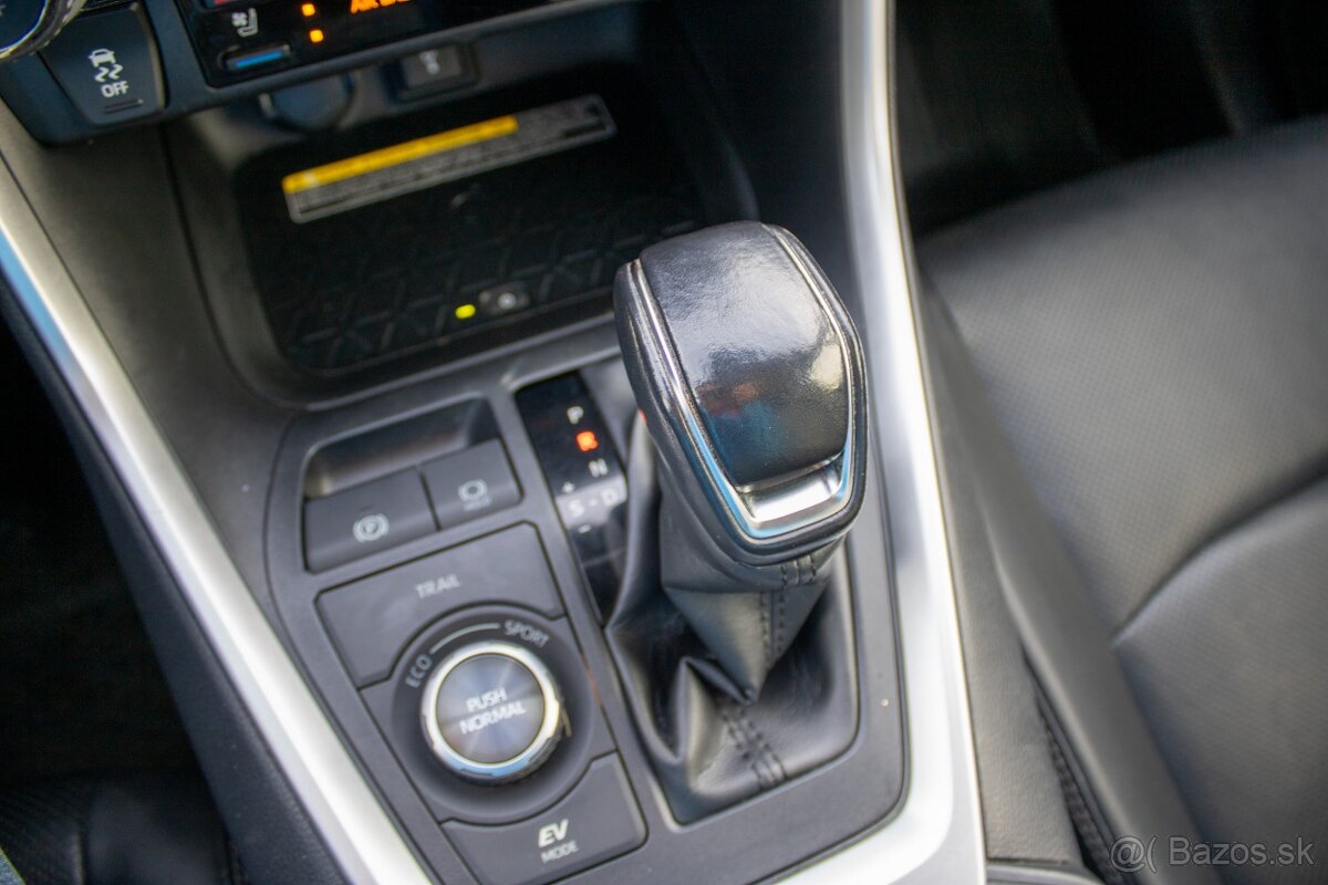 Toyota RAV4 2.5 Hybrid e-CVT, Executive AWD, 131kW, A1 - 17