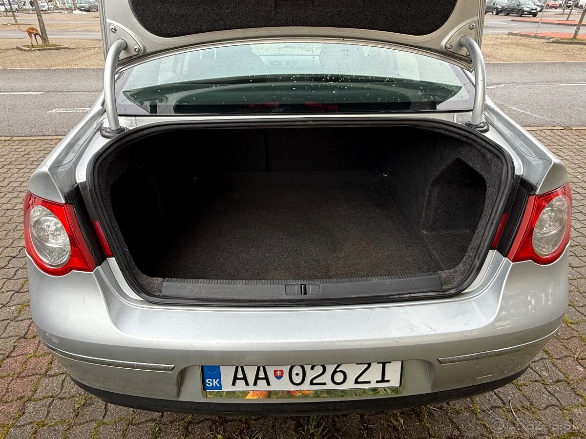 VW PASSAT B6 - 17