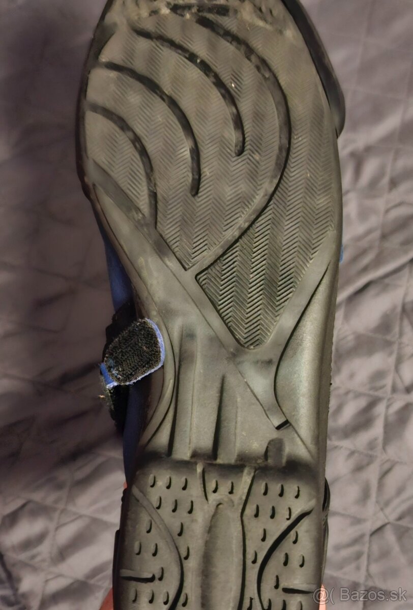 Vanucci a Dainese velk. 44 - 17