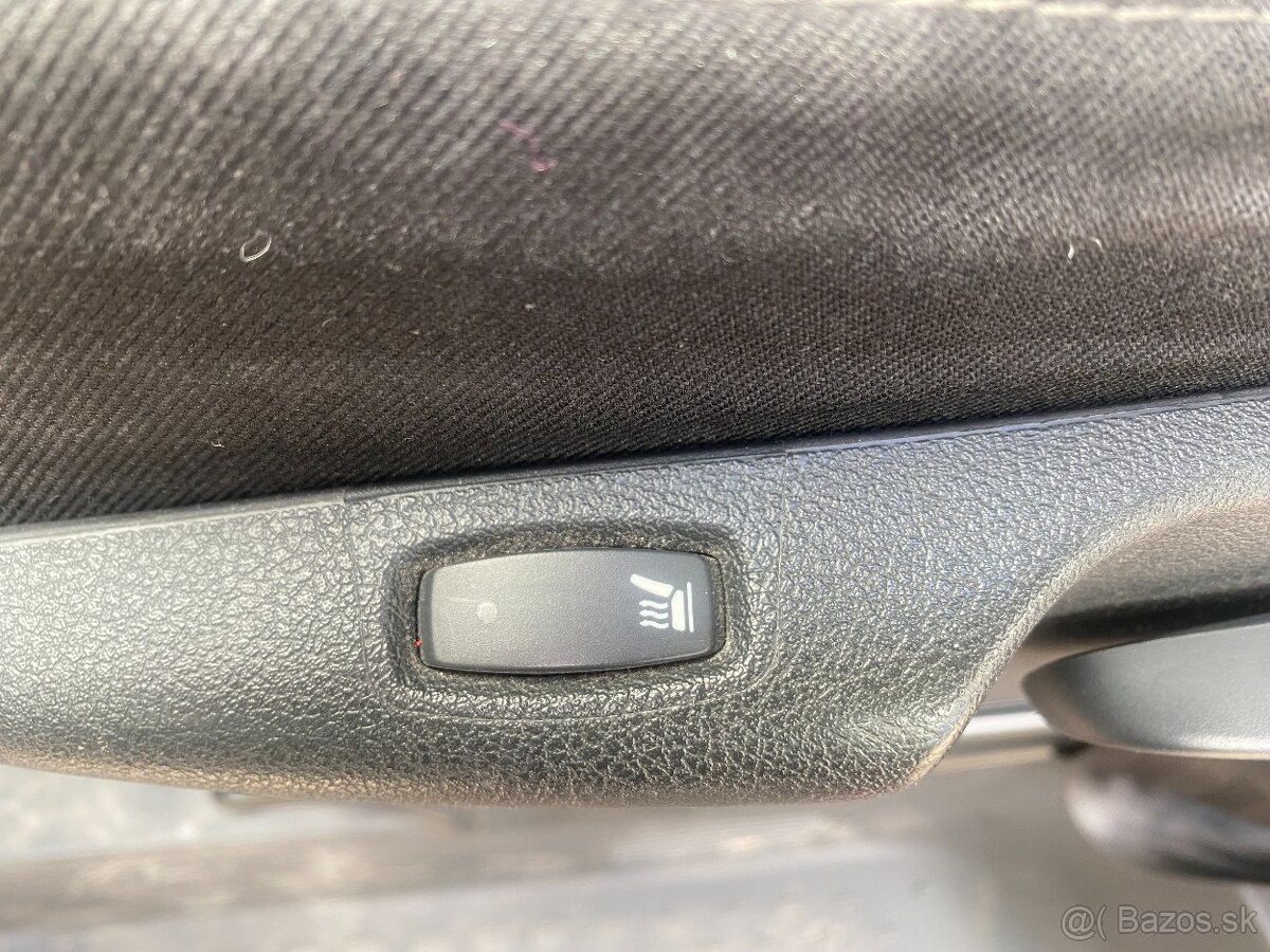 Opel Vivaro, 1,6CDTI,89KW,L2,9míst - 17