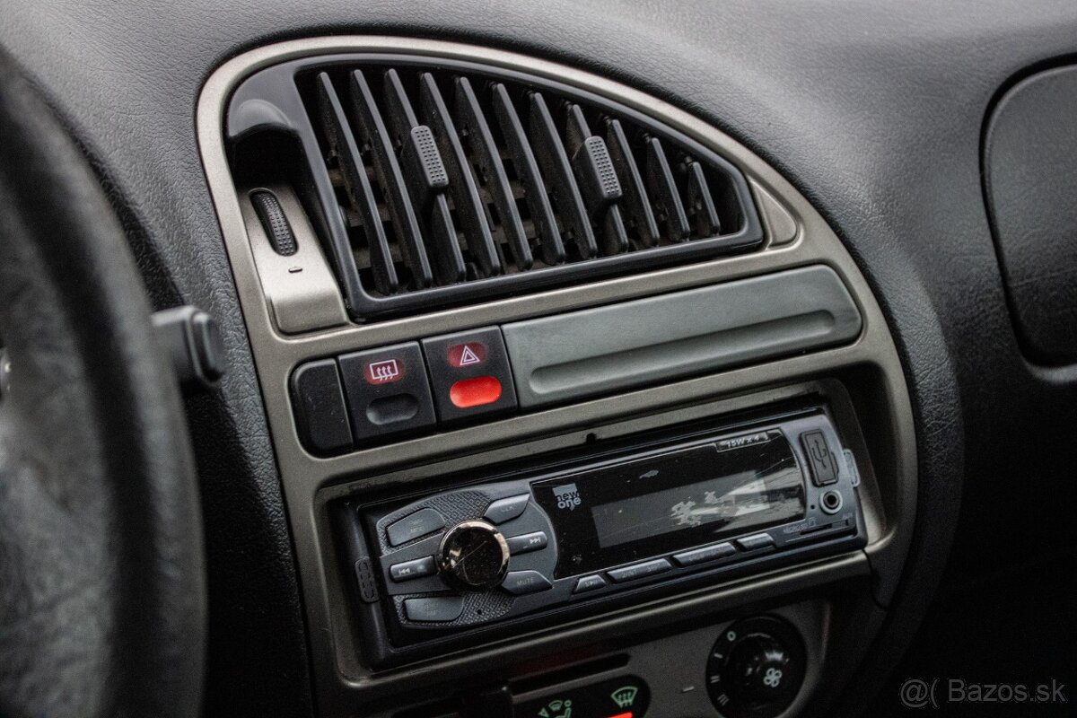 Citroen Saxo 1.1 44kw - 17