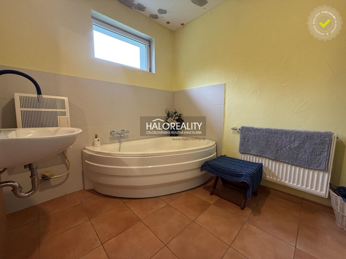 HALO reality - Predaj, rodinný dom Dedinka, Hurbanovce, päťi - 17
