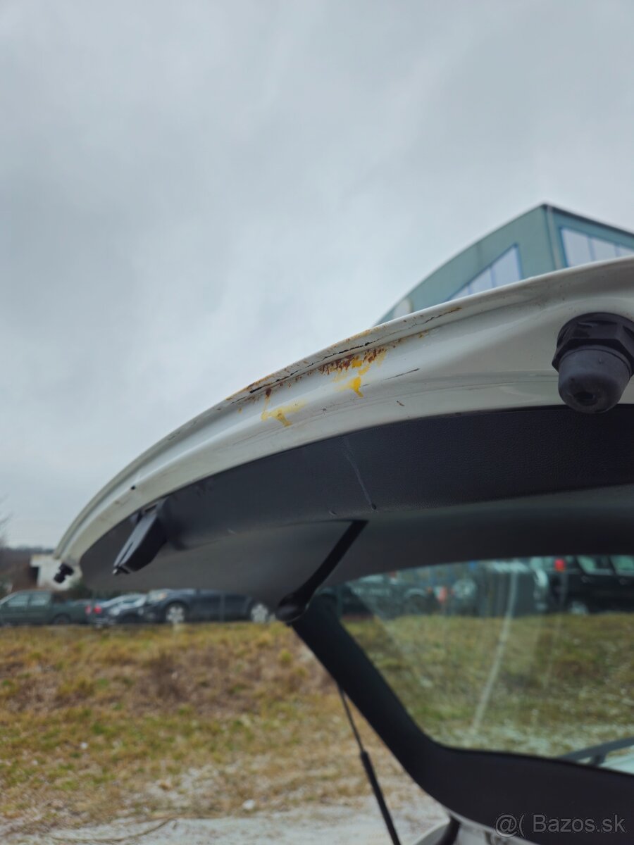 Skoda octavia 1.6tdi 77kw combi 2012 - 17