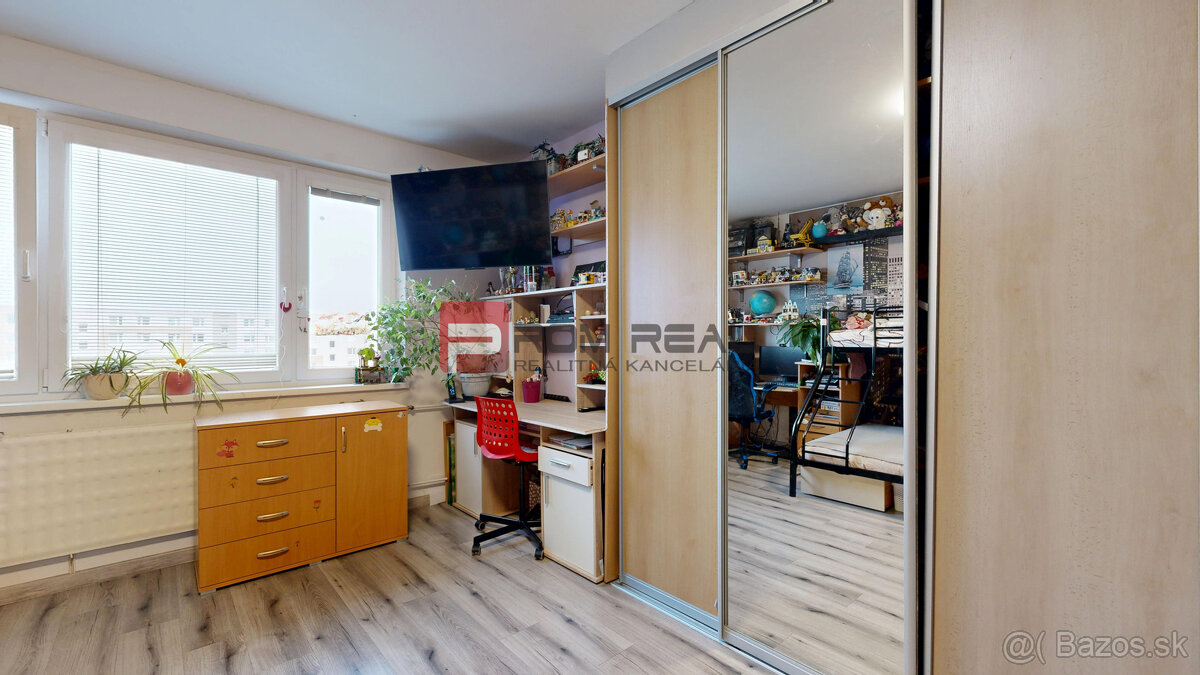 PREDAJ veľkého 3 izbového bytu - 17