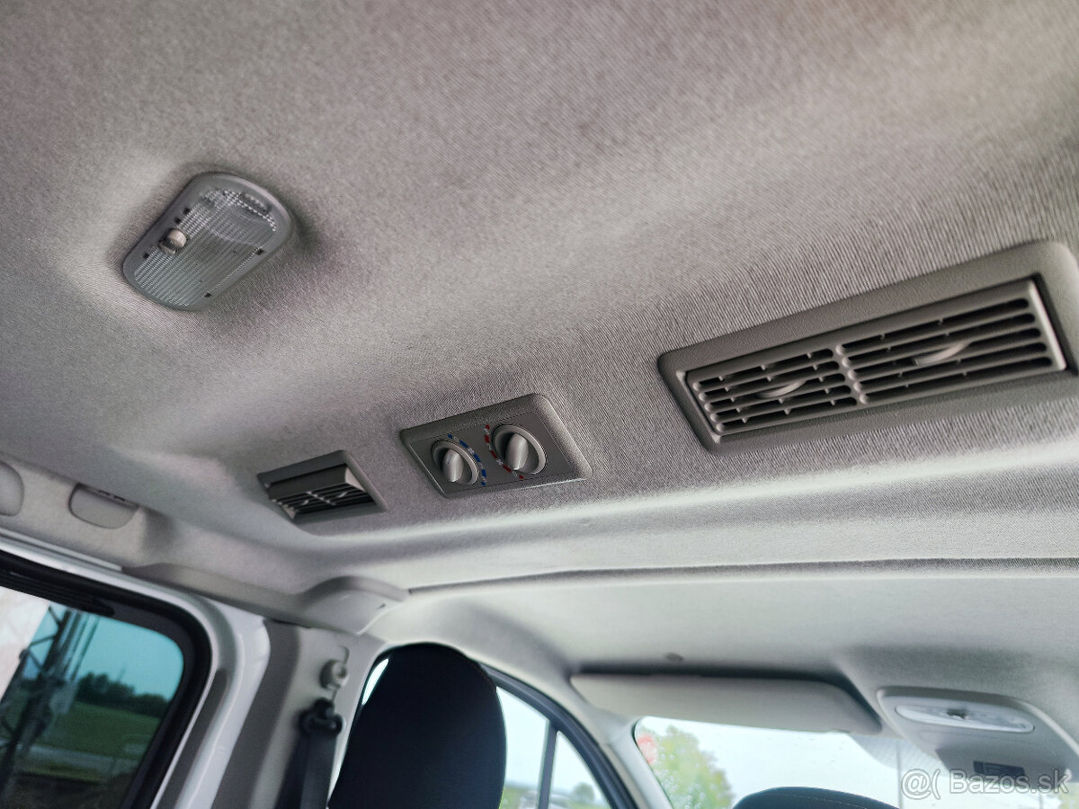 Renault Trafic SpaceClass 1.6 dCi 145 L2H1 - 17