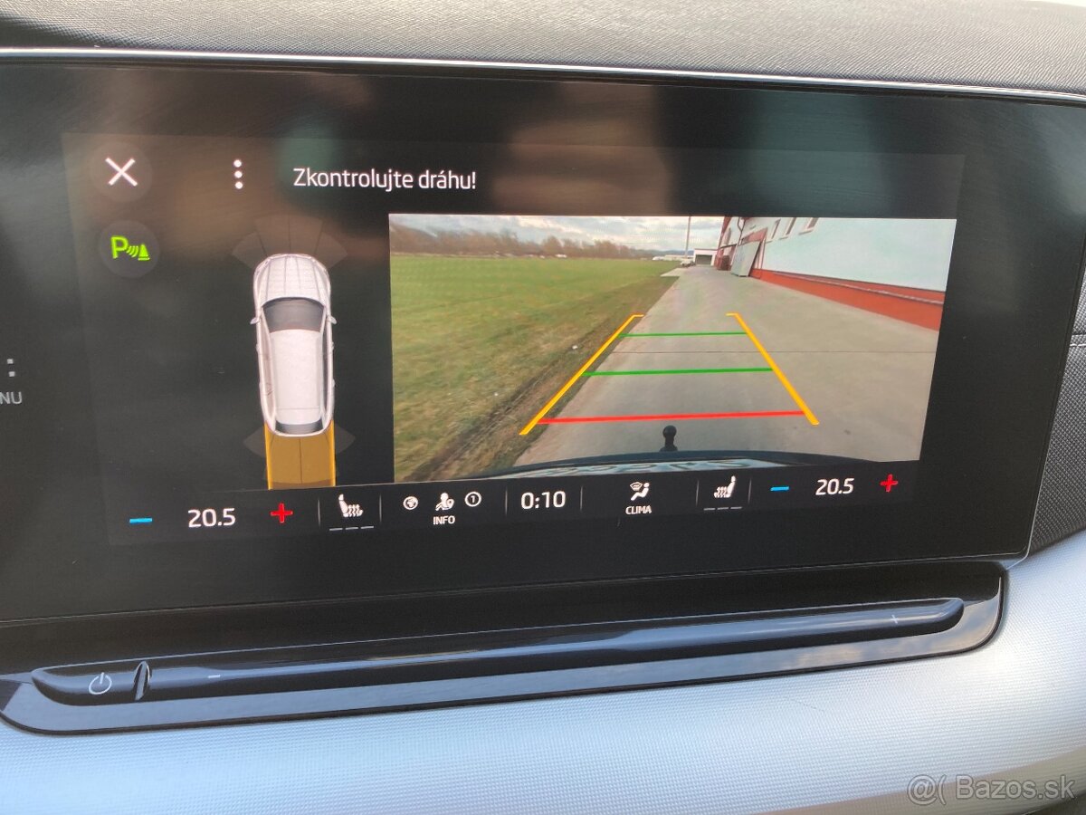 Škoda Octavia Combi 2.0 TDI Style DSG Virtual ODPOČET DPH - 17